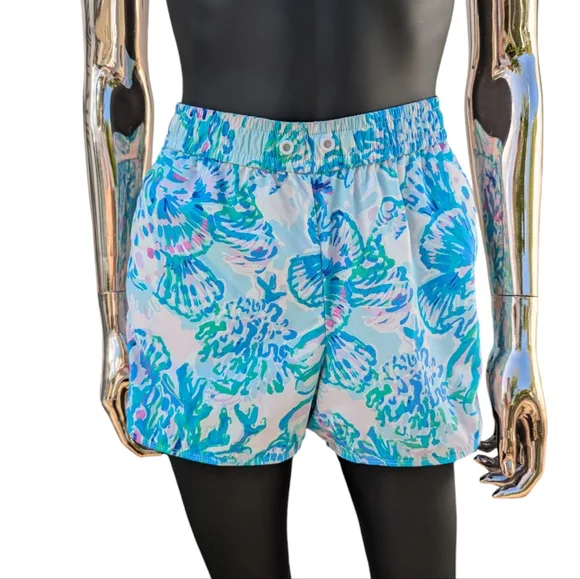 ⭐ Lilly Pulitzer SeaShell Ocean Theme Print Water Pull On Shorts - Picture 1 of 11